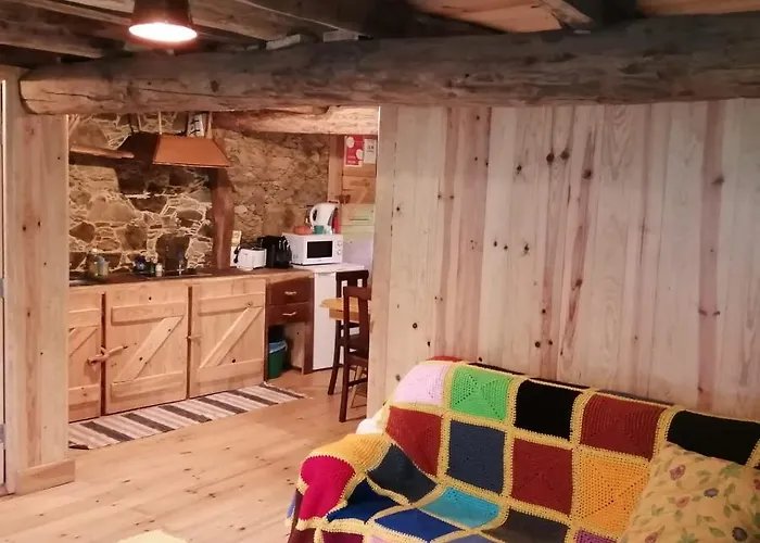 Casa De Baixo Апартаменты